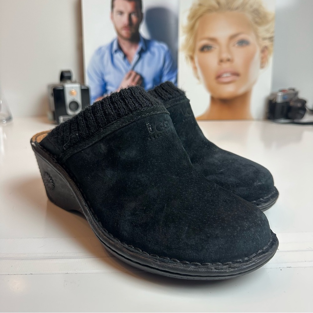 UGG Australia Gael 1934 Black Suede Shearling Wedge Mule Clogs Y2K Size 8 - Picture 3 of 9